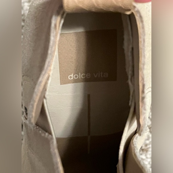 Dolce Vita Cream Ankle Booties - Picture 7 of 9